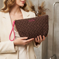 Trousse de Toilette en Polyester Doux et Moelleux, Ultra Légère, Pochette Cosmétique Gonflée, Couleur Personnalisée, Poignée Tressée, Étui de Rangement pour Maquillage