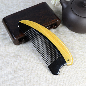 Peine de masaje de sándalo de 10-15 cm, peine de cuerno de vaca para el cuidado del cuero cabelludo para la población en general - Product Image 2