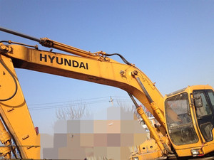 Pelle pelleteuse multifonction sur chenilles originale de la Corée Hyundai 220lc Hyundai à haut rendement en bon état en vente - Product Image 3