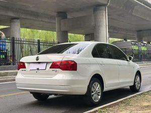 Pour Volkswagen Jetta 1.6L Comfort, voiture d'occasion en Algérie, attributs principaux du produit axés sur la qualité - Product Image 4