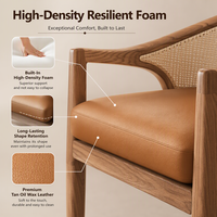 Fauteuil en bois avec dossier en rotin, hauteur totale 82 cm et hauteur d'assise 45 cm, assise rembourrée en mousse haute densité, pieds effilés