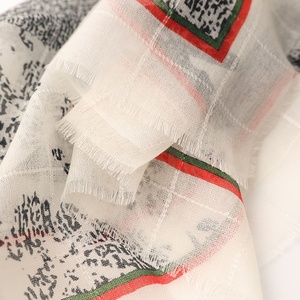 أحدث وشاح شتوي مربع مصمم حسب الطلب من الصوف للنساء، طباعة فاخرة ناعمة وأنيقة، تدفئة للرقبة، وشاح رأس من الكشمير - Product Image 5