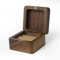 लकड़ी अंगूठी बॉक्स वर्ग शादी की रस्म अखरोट लकड़ी अंगूठी धारक वाहक बॉक्स