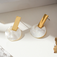 Boucles d'oreilles clous longues en acier inoxydable plaqué or 18 carats avec pierre naturelle, style classique transfrontalier euro-américain