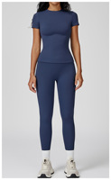 Vêtements de sport pour femmes en gros : hauts, bas, ensembles d'aérobic, tenues de course, ensembles de sport, ensembles de yoga pour femmes