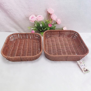 Juego de Cestas de Frutas Estilo Ratán, Bandeja Cuadrada de Plástico con 4 Cestas para Organizar Bocadillos y Dulces - Product Image 3