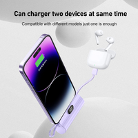 OEM 5000mAh 10000mAh Mini Power Bank avec câble intégré, support de téléphone, écran LCD, chargeur portable pour iPhone Android