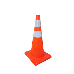 Cono de Tráfico Reflectante de PVC de 70 cm, Cono de Seguridad Flexible y Duradero, Diseño Apilable para Control de Multitudes en Carreteras, Estacionamientos y Autopistas - Product Image 3