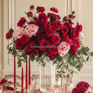Bouquet de fleurs rouges et vertes personnalisé Fl-305 pour mariage, centre de table bordeaux pour événements, fêtes, anniversaires - Product Image 6