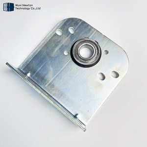 Accessoires de porte de garage Support d'angle de bonne qualité Support central de porte de garage - Product Image 6