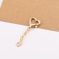 Vente en gros élégant argent 8 mousquetons fermoir porte-clés conception en forme de coeur en alliage de zinc bricolage mousqueton accessoire à la mode porte-clés