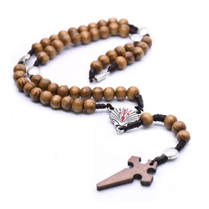 Collier de prière en bois avec pendentif croix pour usage religieux, cadeau - Product Image 1