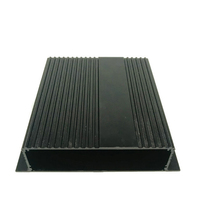Dissipateur thermique en aluminium extrudé anodisé, ailettes de refroidissement à haute conductivité thermique