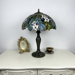 Lámpara de Mesa Estilo Tiffany Longhuijing con Cúpula de Vidrio Emplomado, 16 Pulgadas, Alimentación CA, E26/E27, LED Multicolor, 2700K, Blanco Cálido, Decoración para el Hogar - Product Image 2