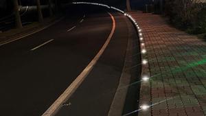 उच्च दृश्यता के कारण सौर सड़क की भूमिगत डायोड रोड स्टड ट्रैफिक सुरक्षा चेतावनी कैट आंख - Product Image 6