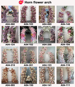 Arche de fleurs artificielles en soie rouge en forme de cœur LEDA pour scène, pelouse extérieure ou vitrine le jour de la Saint-Valentin - Product Image 3