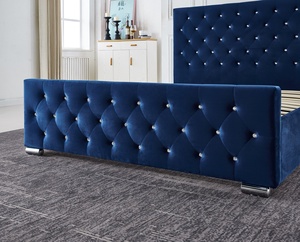 <span class=keywords><strong>Lit</strong></span> double moderne en bois <span class=keywords><strong>avec</strong></span> tête de <span class=keywords><strong>lit</strong></span> capitonnée en velours et boutons en cristal, disponible en tailles Queen et King - Product Image 5