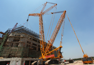 รถเครนตีนตะขาบแบบโครงเหล็กขนาดใหญ่ XGC180 ปี 2019 น้ำหนัก 180 ตัน สำหรับขาย - Product Image 5