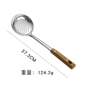 201 أدوات مطبخ ملعقة حساء ملعقة غسول مبرد مطبخ من الفولاذ المقاوم للصدأ مقبض حبوب خشبي عازل طهي طقم أدوات 5 قطع - Product Image 3