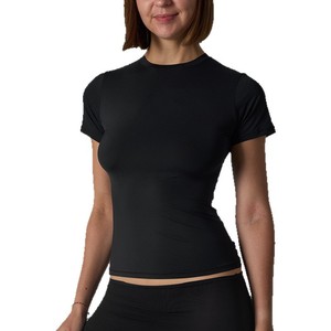 เสื้อยืดแขนสั้นทรงเข้ารูปสำหรับผู้หญิง คอเสื้อระบายอากาศ สีพื้น สไตล์แฟชั่นสตรีท ทรงพอดีตัวสำหรับทุกคน ผลิตในยุโรป - Product Image 3