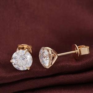 Pendientes de Oro Amarillo de 10k con Moissanita VVS de Laboratorio de 1CT y Engaste de Tres Garras, Piedra de 6.5mm, Unisex para Hombre y Mujer - ¡Oferta Especial! - Product Image 4