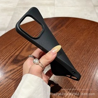 Housses souples de haut niveau en petit groupe pour iPhone 14 Pro Max Coque de couleur unie pour téléphones mobiles Apple