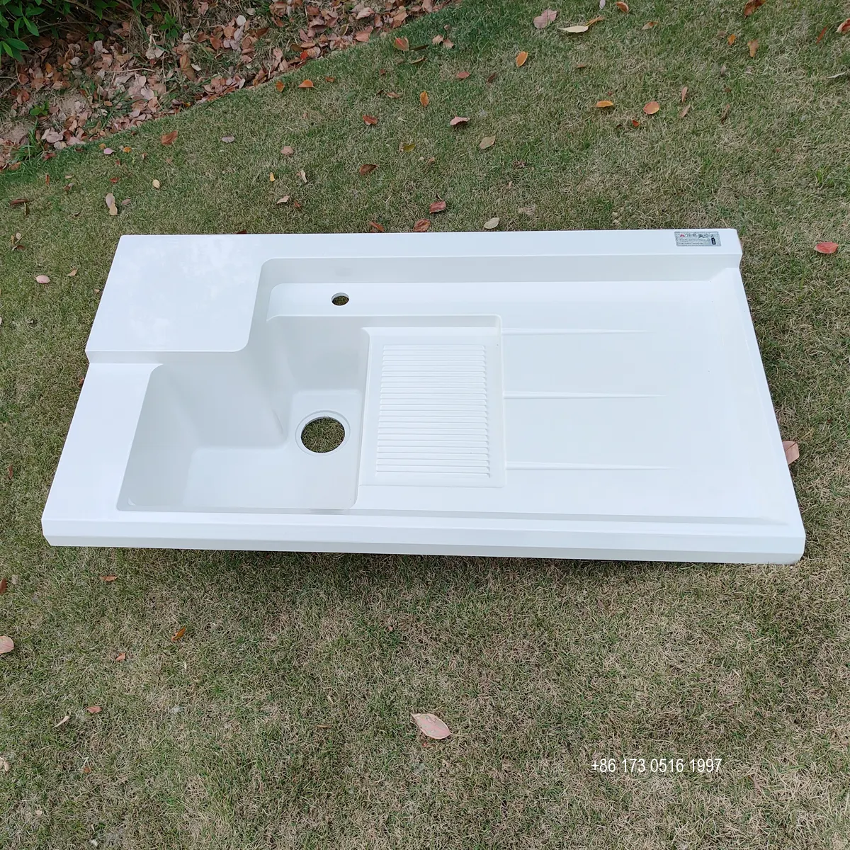 Lavabo de salle de bains avec grande capacité et planche à laver profonde, lave-linge de balcon, lavabo intégré sur la table