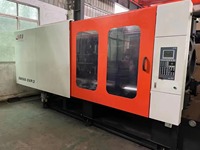 Machine d'injection hydraulique d'occasion ChenHsong EM560-SVP/3 à économie d'énergie, 560 tonnes, pour le moulage de chaises en plastique