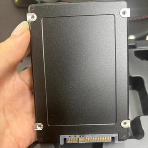 HORNG SHING - Disco SSD Usado para Servidor Empresarial, 3.84 TB, 2.5'', SATA, 12 Gb/s, MZWLO3T8HCLS-00A07 - Product Image 2