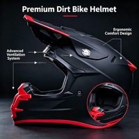 Casque de motocross de luxe en fibre de carbone avec accents rouges, équipement de course tout-terrain pour clubs de motocyclistes