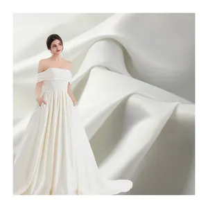 Großhandel 395 Hochzeit Satinstoff 100 % Polyester 100 D * 200 D mattierte Seiden-Satin-Band für Hochzeitskleider