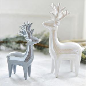 سيراميك مطلي يدويًا مضاءة شجرة عيد الميلاد الأيائل تماثيل ملائكية الحلي عيد الميلاد - Product Image 4