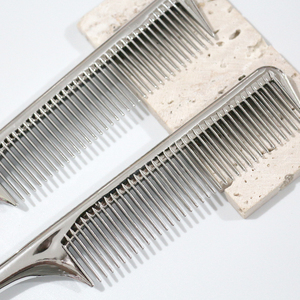 Sisir rambut tikus plastik Logo kustom sisir tata rambut pemisah antistatis perak untuk penata rambut - Product Image 3
