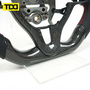 Volant en fibre de carbone véritable TDD adapté aux Kia - Product Image 3