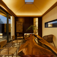 Pavillon extérieur imperméable 4 saisons avec structure en aluminium et verrière, idéal pour hôtels et appartements, résistant aux ouragans et isolé thermiquement