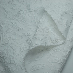 Tessuti Jacquard per Vacanze per Realizzare Abiti Casual con Maniche Gigot Traforate e Schiena Aperta - Product Image 1