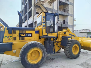 Cargadora de Ruedas Komatsu WA320-3 en Buen Estado, Equipo de Construcción Confiable Listo para Exportación, Capacidad de 1.6t - Product Image 4