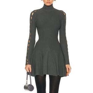 Vestido de punto elástico de nueva colección primavera, casual, de manga larga, con cuello alto, de algodón elástico, modesto, mini, con dobladillo abullonado, color liso. - Product Image 1