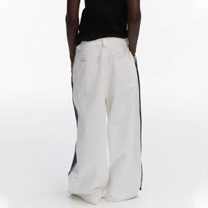 กางเกงยีนส์เดนิมเนื้อหนาคุณภาพสูงแบบขายส่ง ล้างสีซีดจาง ปักโลโก้ตามสั่ง ตะเข็บสีน้ำเงิน ยีนส์สีขาว ทรงหลวม แบบสองชั้น - Product Image 3