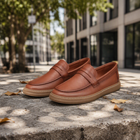 Mocassins noirs Varsavvas pour hommes, chaussures décontractées Penny, semelle extérieure plateforme marron contrastante, tige en cuir véritable, antidérapants