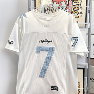 T-shirt d'été en maille ajourée à col en V pour homme, style sportif vintage, imprimé, coupe ample à manches courtes - Product Image 6