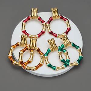 Boucles d'oreilles pour femme en acier inoxydable 316L plaqué or 14k 18k PVD, couleur or personnalisée, motif bambou coloré, tendance. - Product Image 2