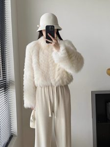 Cappotto Corto con Colletto Rialzato e Bordo in Pelliccia di Volpe, Cappotto in Peluche da Donna per uno Stile Giovanile - Product Image 1