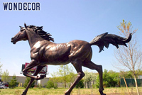 Sculpture antique grandeur nature en cuivre et bronze, cheval au galop, pour intérieur et extérieur