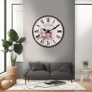 Horloge murale ronde vintage florale personnalisable « Maison Belle Jardinier » - Design rustique en bois pour la décoration de la maison, salon, chambre à coucher - Product Image 4
