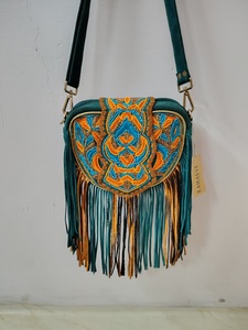 Bolso Bandolera Bohemio para Mujer, Forma de Media Luna, Bordado con Flecos, Patrón Geométrico, Cierre de Solapa, Bolso de Mano para Uso Diario, Bolsos de Moda - Product Image 4