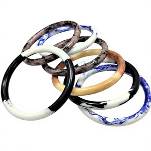 Ensembles de bracelets tendance en résine acrylique colorée, motifs élégants et fantaisie, bracelets unisexes à la mode, cadeaux pour fêtes et mariages, pour femme - Product Image 4