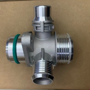Connecteur à quatre voies en aluminium pour tuyau d'entrée de carburant pour BMW N20 F30 X1 E84 F33 F10 11537639997 - Product Image 4
