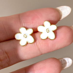 Enamel White Color Daisy <b>Earrings</b> 18K Gold Plated <b>Cute</b> Floral Studs Minimalist Everyday Flower Stud <b>Earrings</b> - Product Image 3