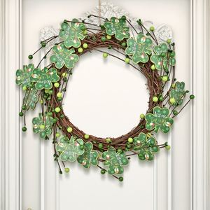 Décoration d'intérieur style ferme, couronne de trèfle vert en plastique faite à la main, multi-pièces, durable, 40x40cm, pour la décoration de portail et de cour, facile à poser - Product Image 1